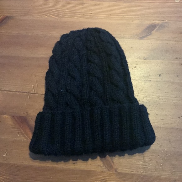 Black Knitted Toque - Picture 2 of 2